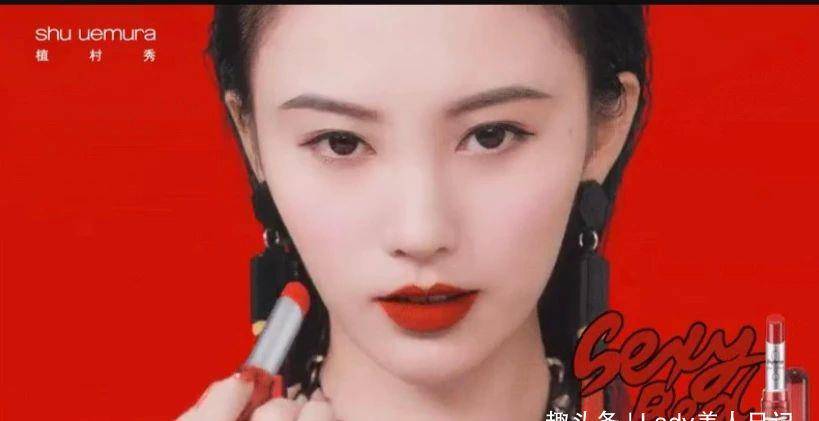 鞠婧祎|鞠婧祎罕见尝试大背头，撩起刘海认不出，姨妈色配皮衣气场有点弱