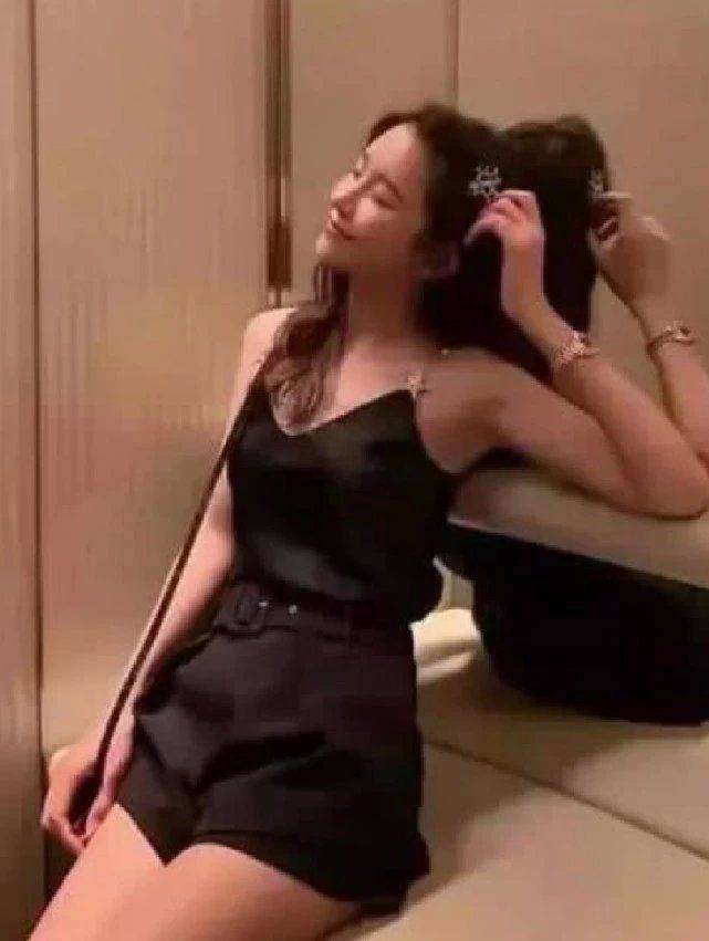 陈赫|张子萱日常时尚穿搭，性感又可爱！