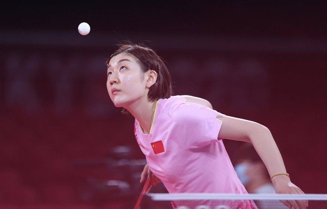 第三盘王曼昱vs刘媛,王曼昱因为是第一场比赛,所以教练组也有意让她