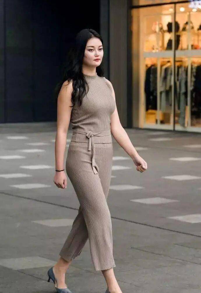 细节|身材“魁梧”又何妨？注意穿搭小细节，曼妙身姿离你也不远了！