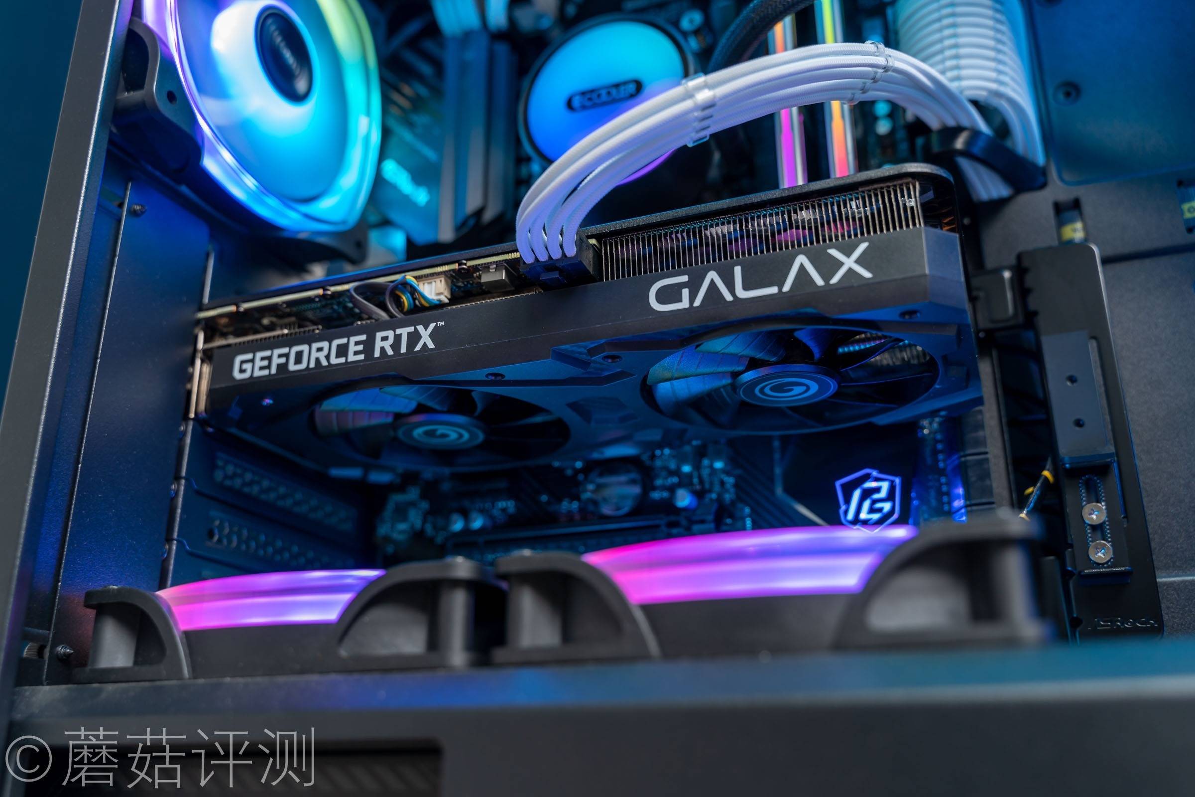 原创想玩高性能itx那你肯定不能错过这张卡影驰rtx3060骁将游戏显卡