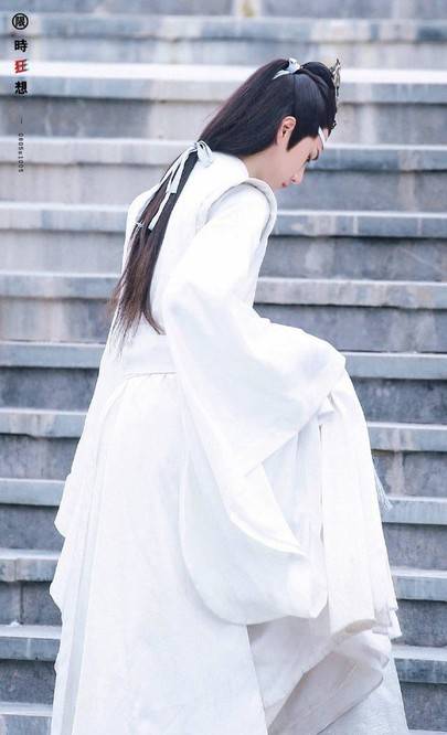 舅舅|《陈情续写》第33章：金凌抱魏婴痛哭，金陵台突生变故！