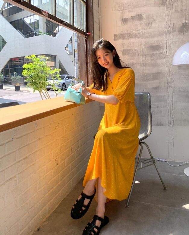 色彩|色彩鲜艳元气满分夏日穿搭 清新少女必学起来