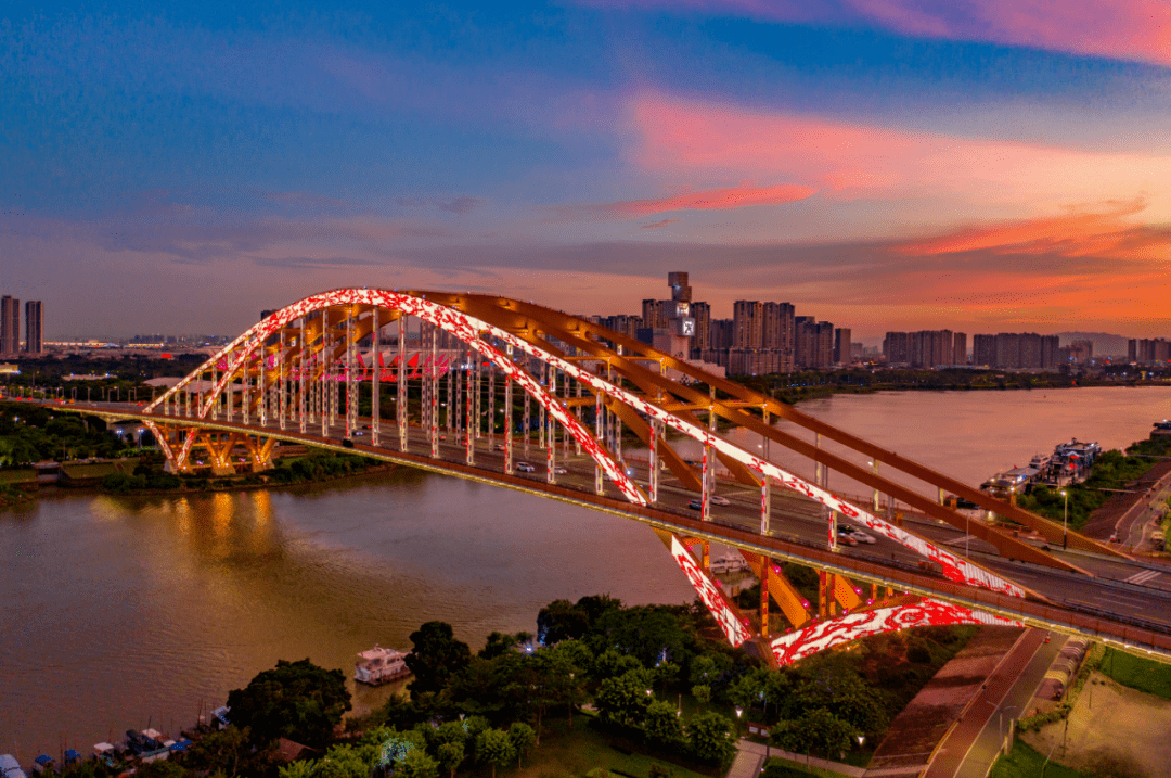 开放即秒抢探秘东平河一线大平层佛山富人为何非它不可