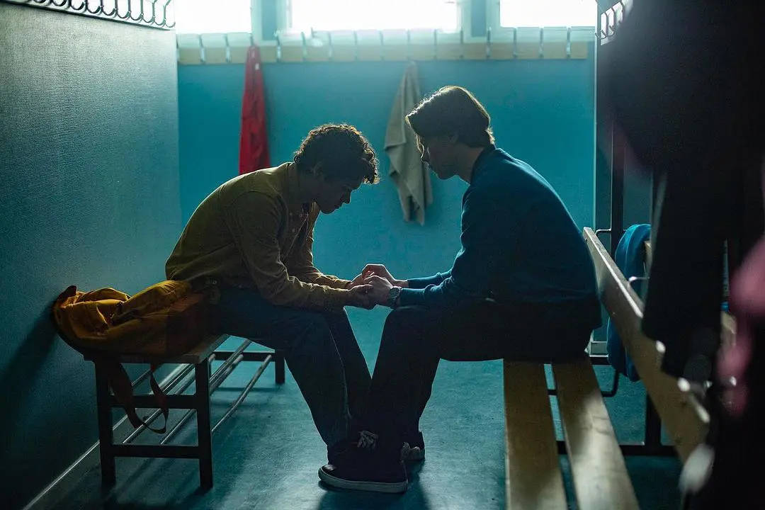 青春|安利瑞典青春剧《青春王室》:贵族王子与平民男孩独特的爱!