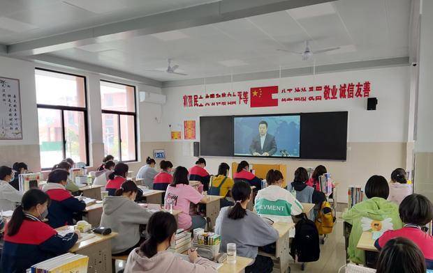教育|幼儿园的习惯，小学的态度，初中的能力，3个方面培养是成才关键
