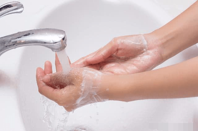 凉水|生娃后多久能碰冷水？答案不仅仅是30天，很多妈妈被骗惨了