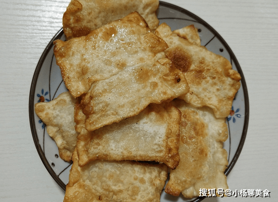 皮上|这早餐，我家隔三差五做一次，好吃又养胃，解馋还顶饱