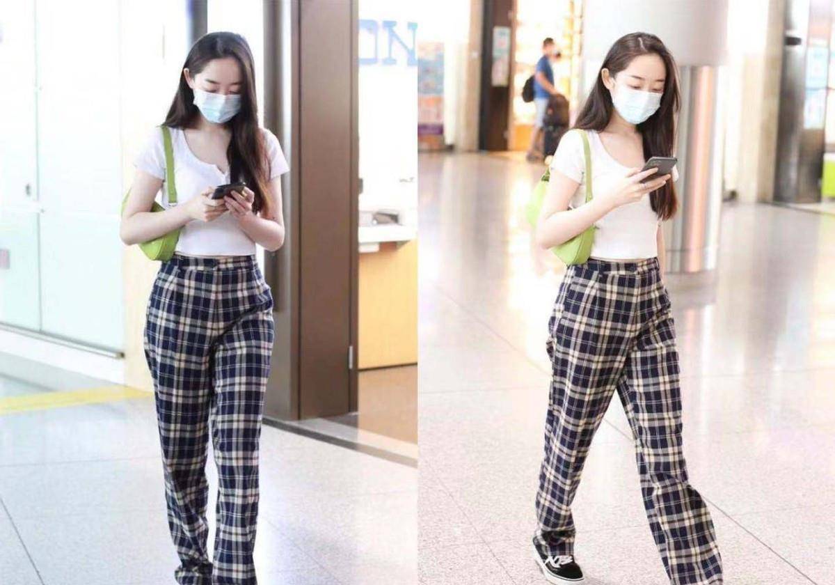 饱和度|蒋梦婕穿蕾丝睡裙还挺媚,深V大露背真敢穿,气质真的好迷人