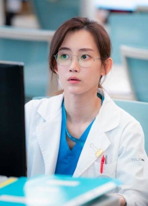 申铉彬主演 财阀家小儿子 投入宋仲基怀抱 大胆杠上腐败财阀 顺阳