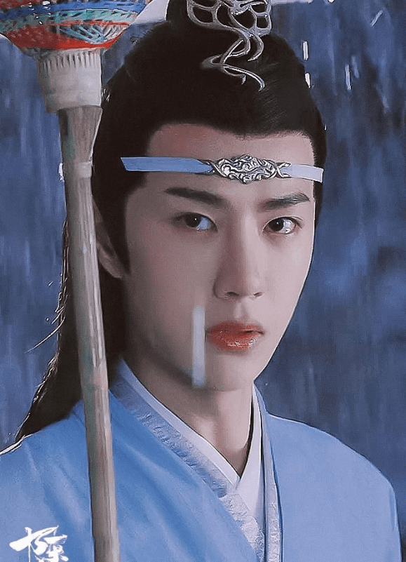 样子|男星古装撑伞造型,肖战、龚俊、宋亚轩,你最想和谁共撑一把伞?