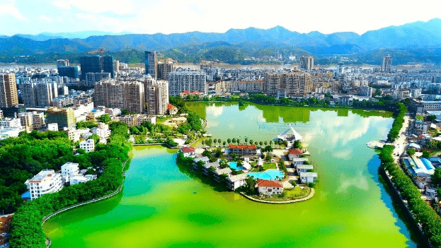 从将"回龙寺"等同于"留洞龙母庙",看篡史者的滑稽与荒唐_德庆