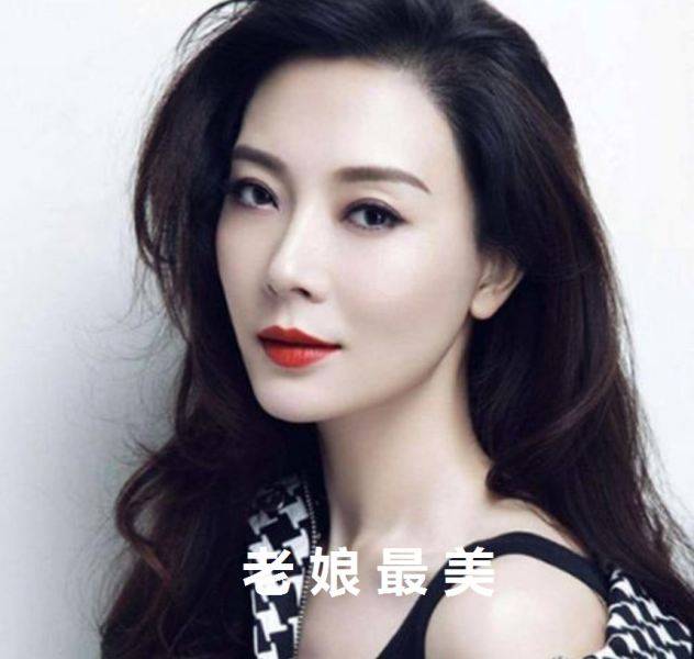 什么|整容次数多了果然会像蔡明靠拢！陈数的脸这是崩了吗？