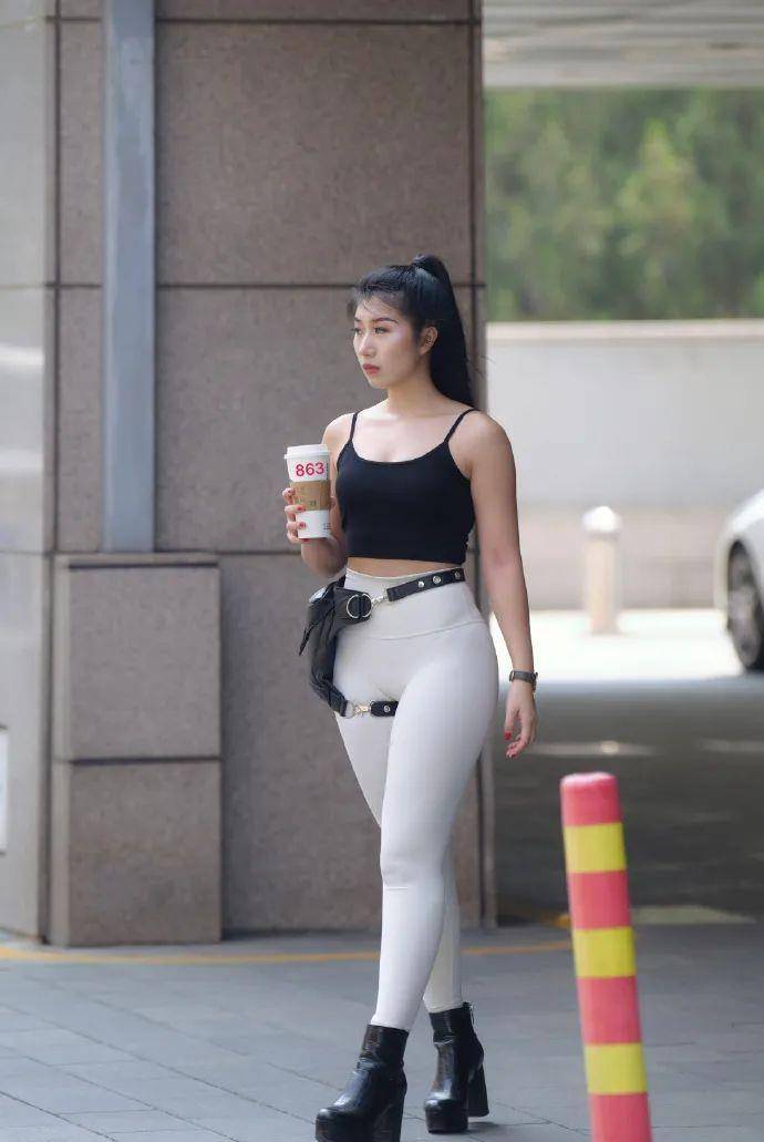 健美裤|素雅干净的健美裤，展现小姐姐的休闲少女风格