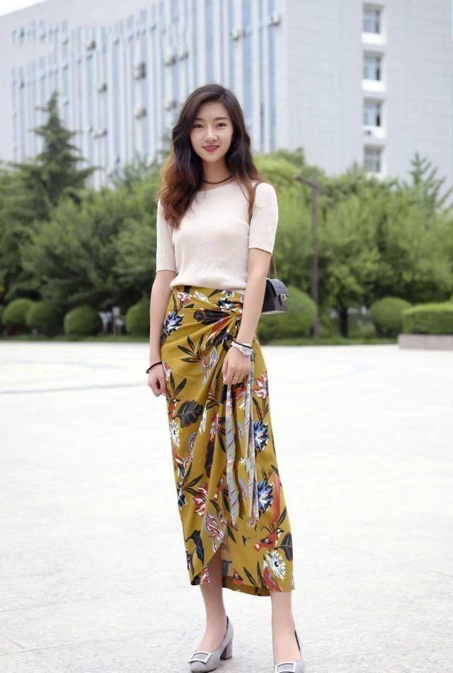 酷酷|精巧美搭的裙子，充满很好的年轻活力，时时刻刻展现你的美
