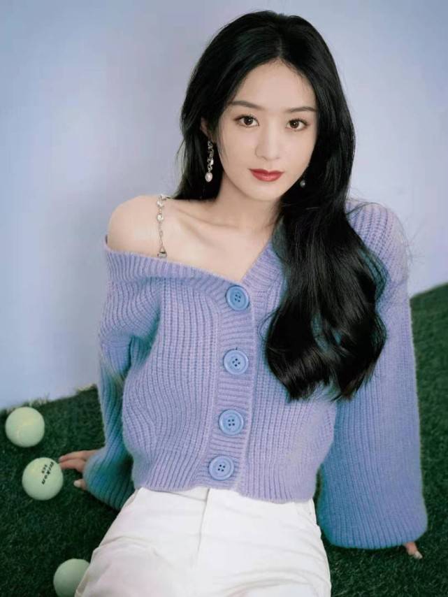 女王|赵丽颖蜕变成时尚女王！出演张杰MV女主角，穿百褶裙扮嫩美成校花