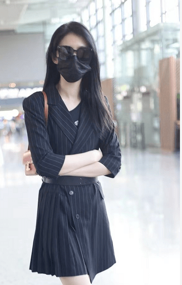 廓形|西装花式穿法太实用！不仅打造干练感还能凸显女人味，快get起来