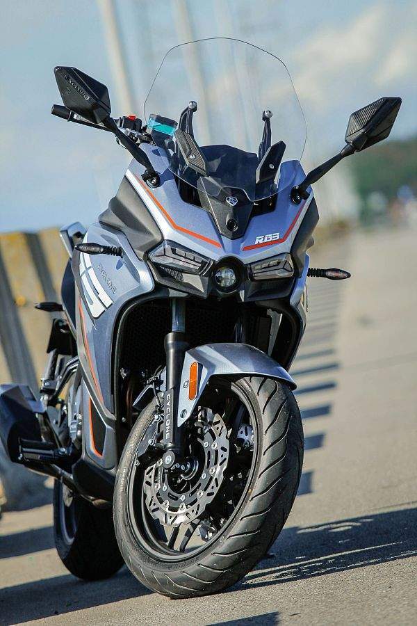 买一辆rg3完成了自己的梦