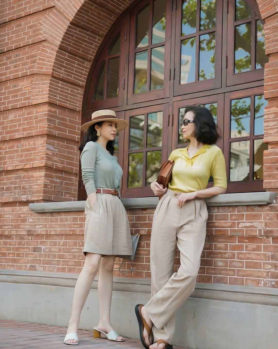 中老年|六十岁的女人，上衣+裤子怎么搭才时髦？教你3组百搭公式，美又嫩