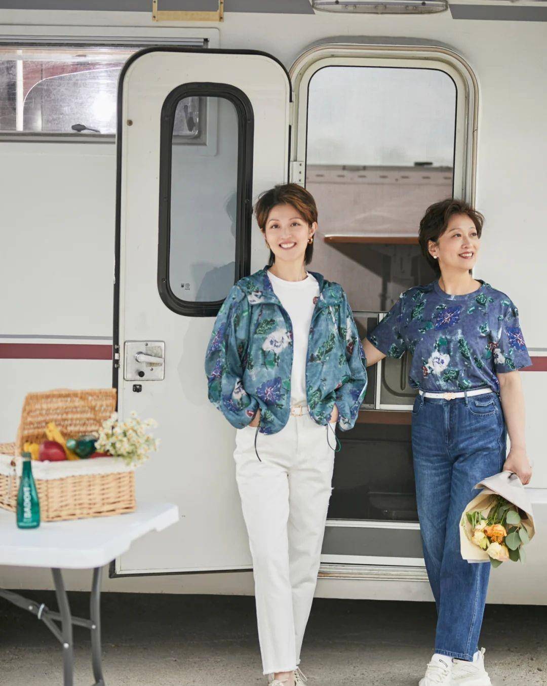 颜色|五六十岁的女人，如今流行这样穿！优雅温柔又高级，更适合普通人