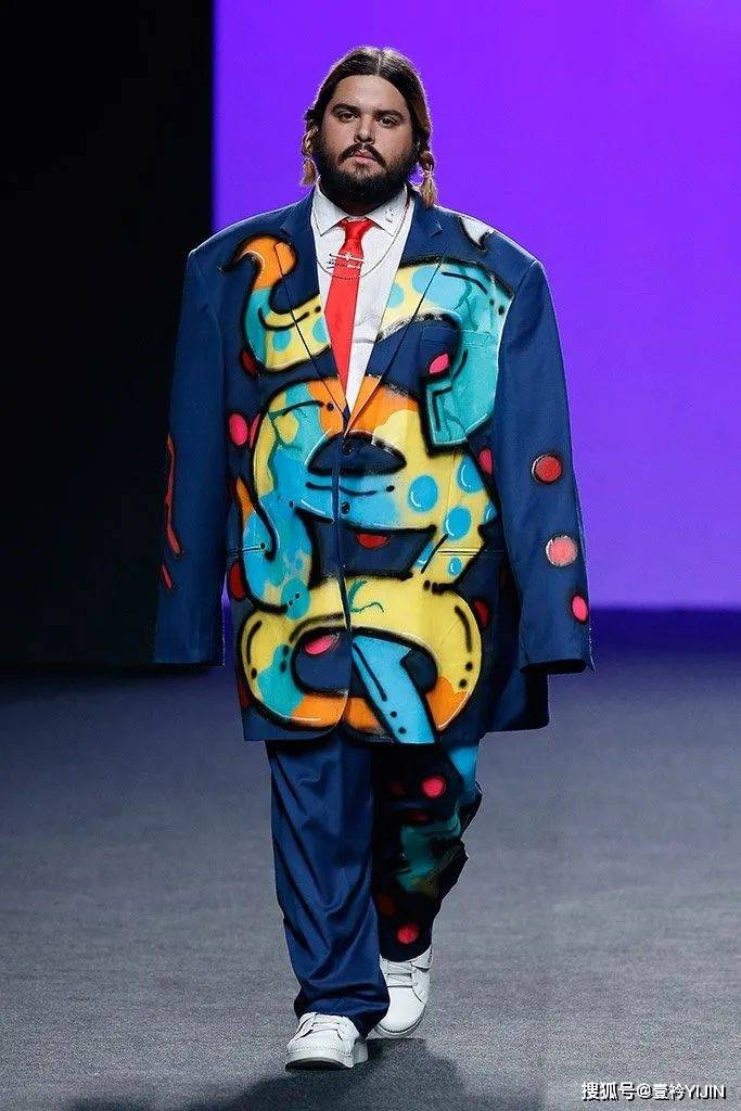 品牌|这年头，连狗都要做个时尚圈的「局外人」