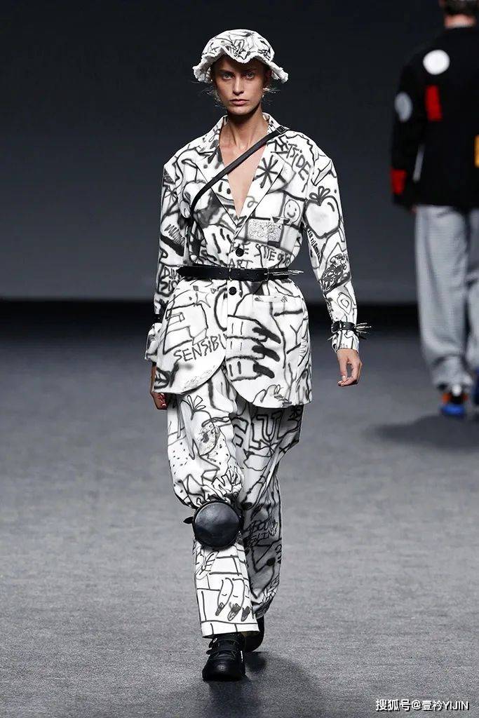 品牌|这年头，连狗都要做个时尚圈的「局外人」