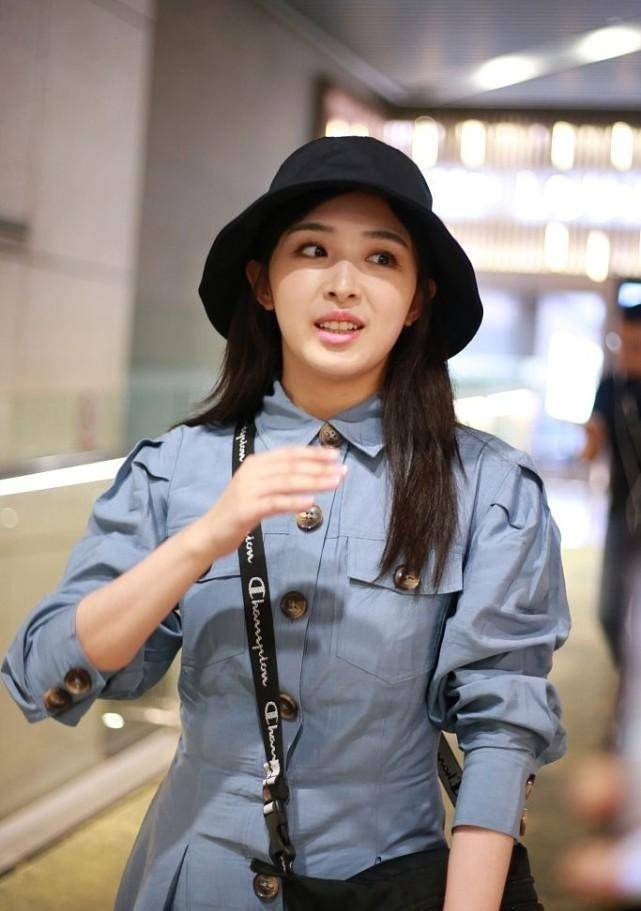 张含韵|张含韵的清纯一般人抵挡不了，就算已经30多岁，仍然“酸酸甜甜”