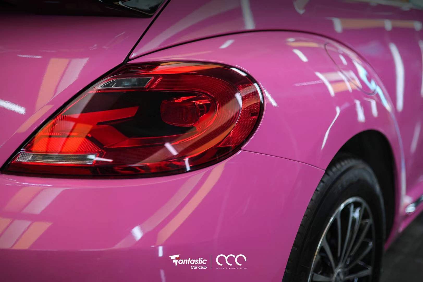 漫彩改色膜:大众汽车改色贴膜亮粉