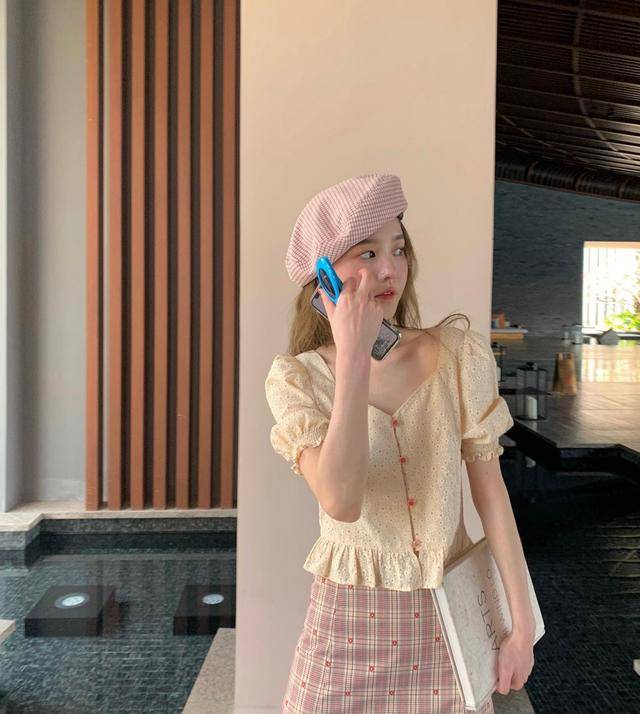 夏天|夏天还没来得及选衣服？看看小野智恩的穿搭，灵动浪漫人见人爱