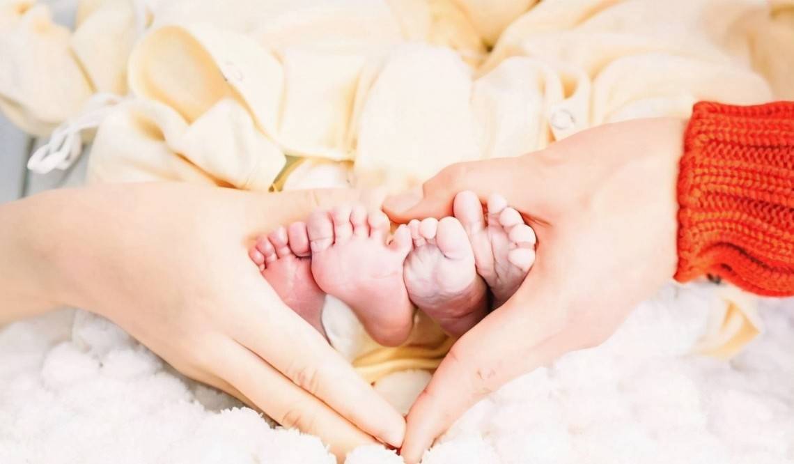 公告|谢娜二胎产女不实？另一知情人曝坡姐顺利产子，双方家人开心极了？