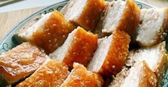 做法|简单几步做出美味的脆皮五花肉，皮脆肉嫩，吃一口就停不下来