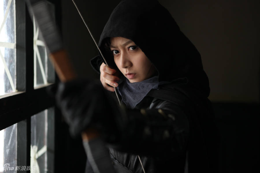 和苏有朋,赵薇一起拍戏了,这部戏叫《老房有喜》,她在其饰演小海燕,从