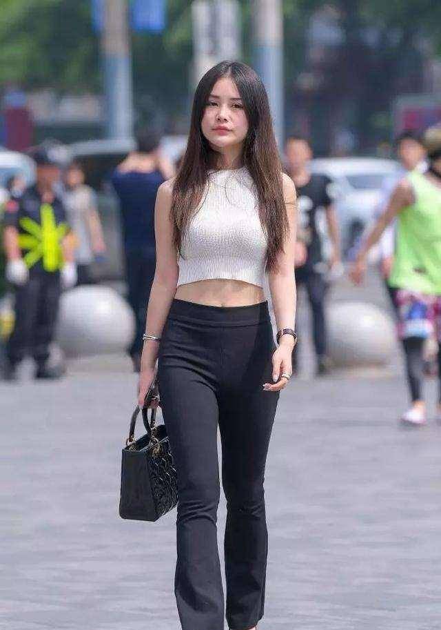 禁忌|“胯大”也能穿打底裤，时髦又修身，耐看又有型