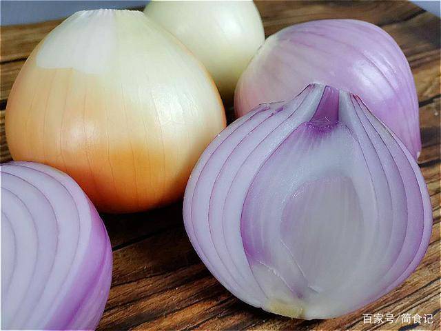 香菜|同是洋葱,“紫皮”和“白皮”有啥区别?菜农:知道后别再乱买了