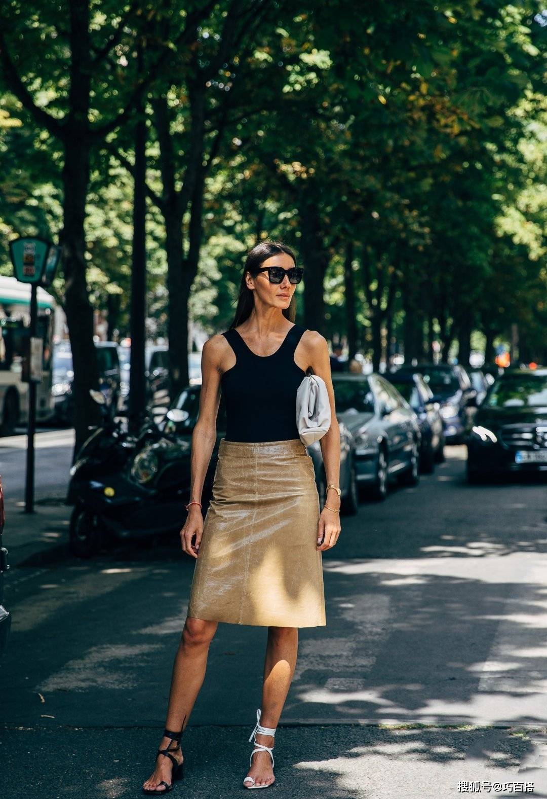 因为|马上到末伏了！是时候备起一件小吊带去刷街了，清凉又不会晒伤