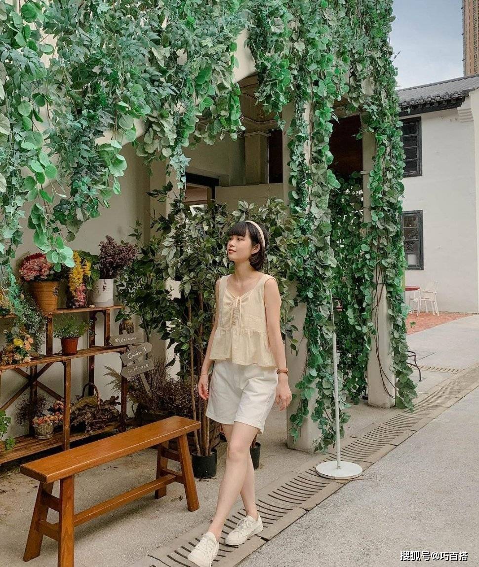 因为|马上到末伏了！是时候备起一件小吊带去刷街了，清凉又不会晒伤