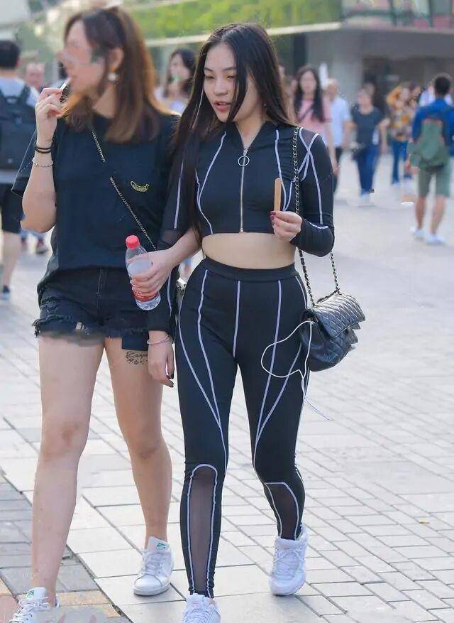 健美裤|身材“健硕”穿衣不好看？那是没遇到健美裤，这样穿时髦又修身！