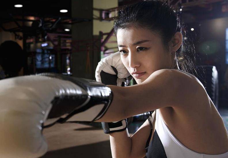 原创如何进行简单的拳击训练,选择这些方法,不用依靠太多器械