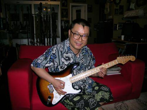 原创歌手尹相杰近况曝光脸色憔悴瘦到皮包骨紧随于文华像跟班儿