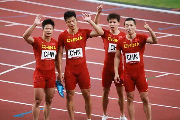 父親|鞏立姣成田徑隊寵兒！劉詩穎奪冠前坐她床，蘇炳添想借她金牌拍照