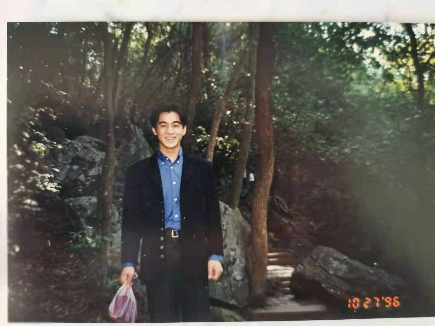 发型|43岁乔振宇18岁旧照同现在差别不大，男神太自律