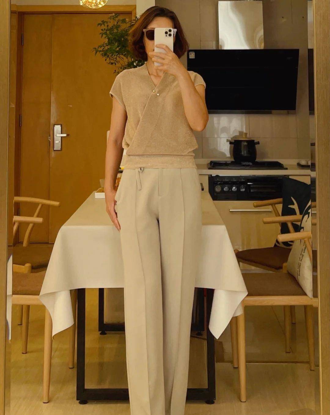 身材|年近60岁的女人，学这位健身博主的“四个技巧”，优雅高级显年轻