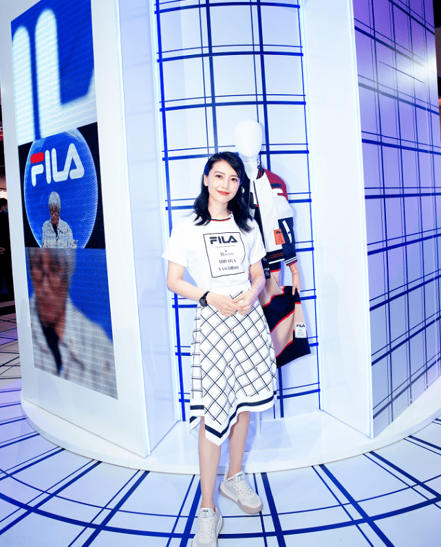 身材|高圆圆“活动生图”被疯传，失去10级PS后：这身材哪个弟弟不心动