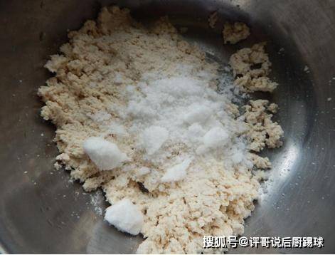 长条|1块豆腐1碗面粉,教你做小零食,豆腐也能金黄酥脆,全家抢着吃