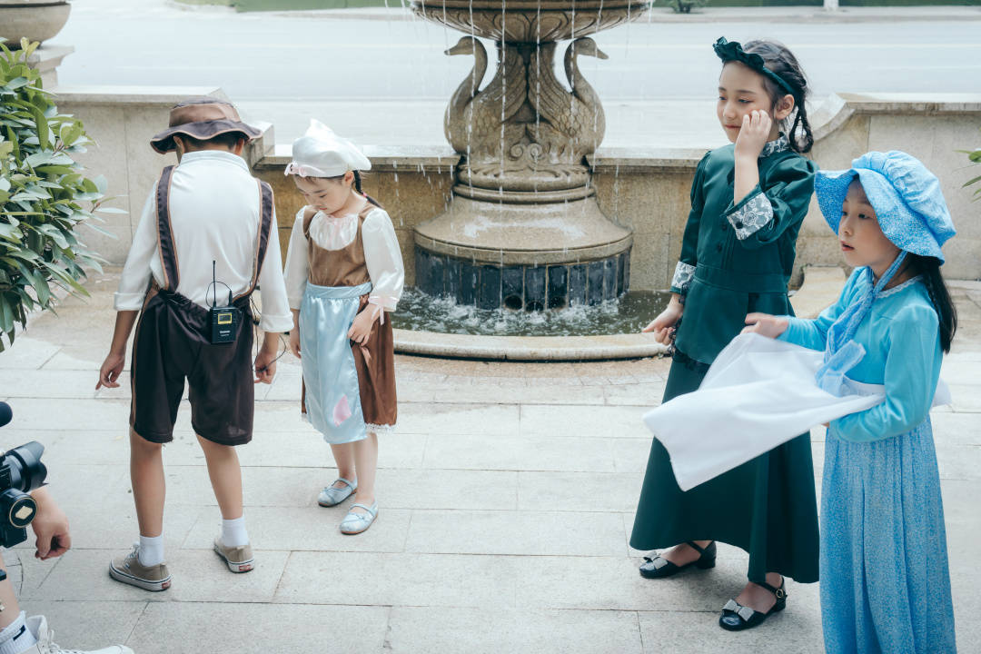 兄弟|心音艺术&高氏兄弟 联合打造的《皇帝的新装》 杀青啦