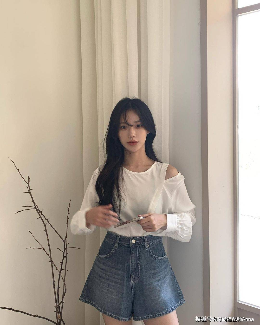 新鲜感|越是简约的基础款,越能穿出心动不已的新鲜感,时髦还吸睛