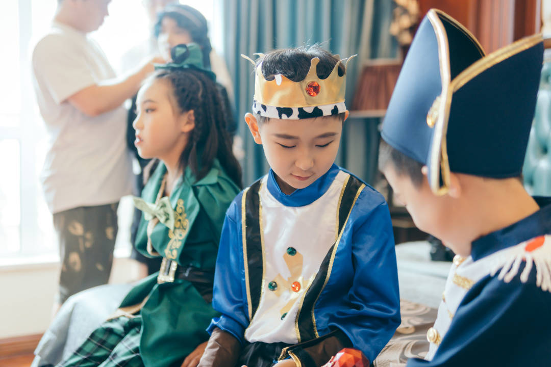 兄弟|心音艺术&高氏兄弟 联合打造的《皇帝的新装》 杀青啦