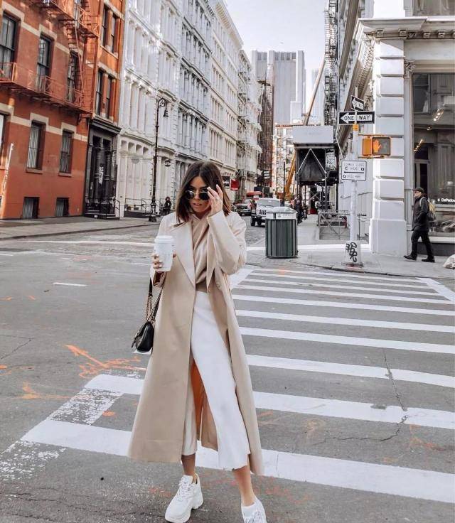 电影|风衣成为早秋标配，N种穿法，轻松承包你整个秋天的时髦