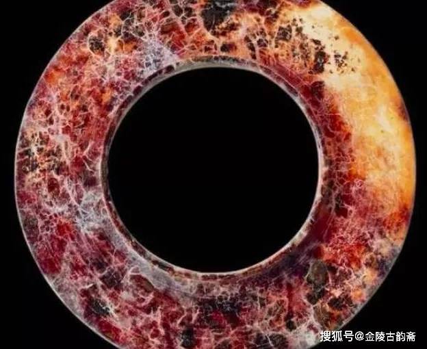 玉得五色沁，胜得十万金，图解高古玉之沁色！_搜狐网