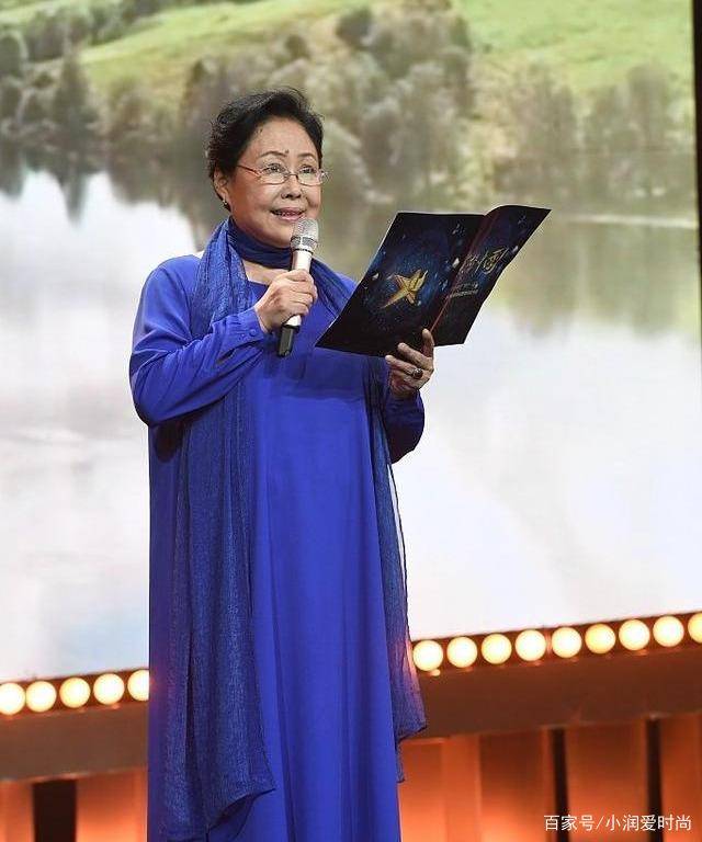 斯琴高娃|六七十岁微胖妈妈如何穿？斯琴高娃的穿搭可以借鉴，高级洋气富态